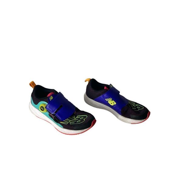NEW BALANCE GIRLS FUELCORE REVEAL BOA SLIP ON SNEAKER - BLACK - Picture 1 of 8